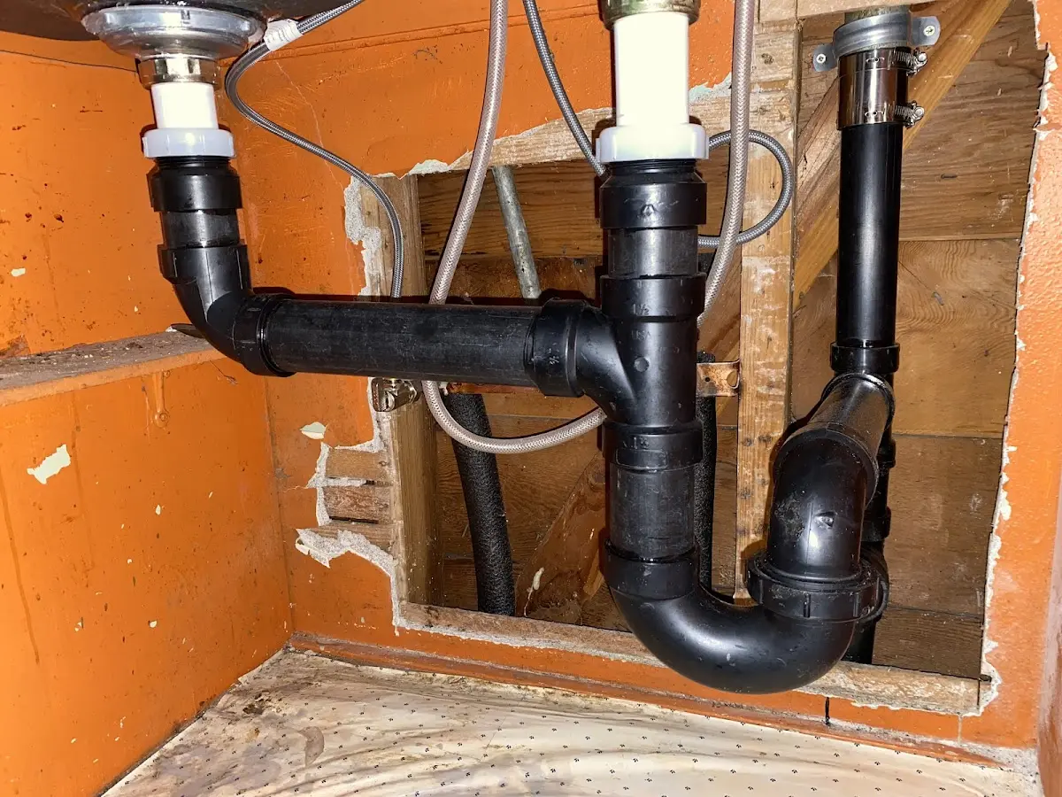 Professional Pipe Bursting equipment and tools on the job in Vincent